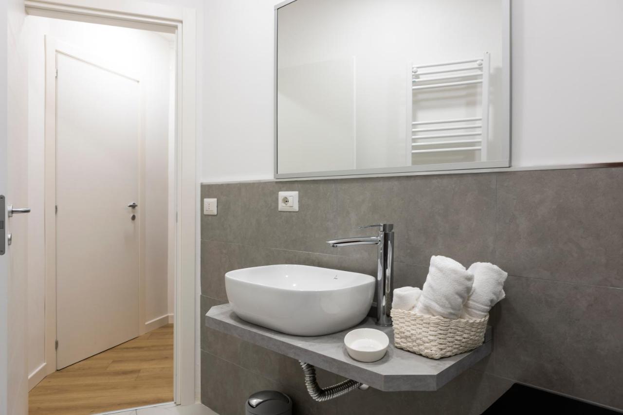 Adastra B&B Naples Luaran gambar