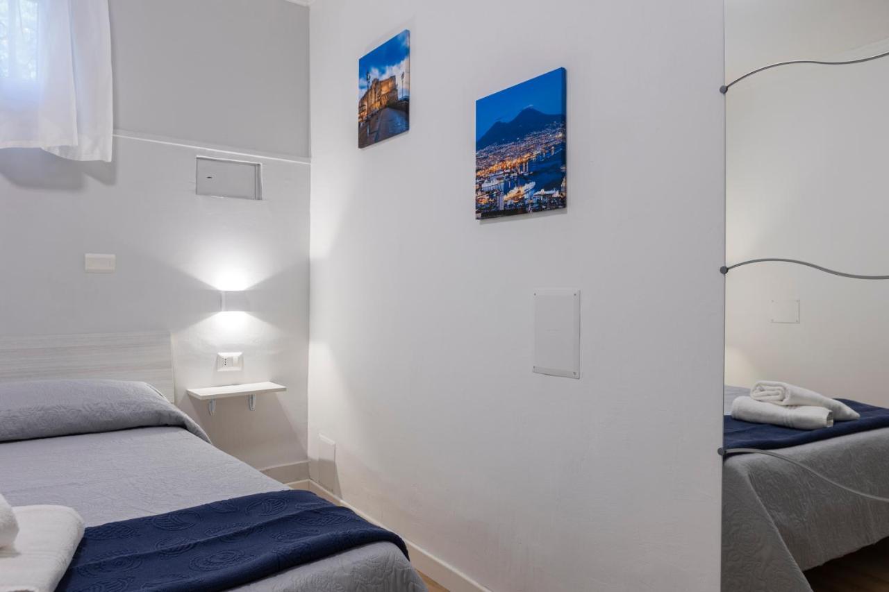 Adastra B&B Naples Luaran gambar